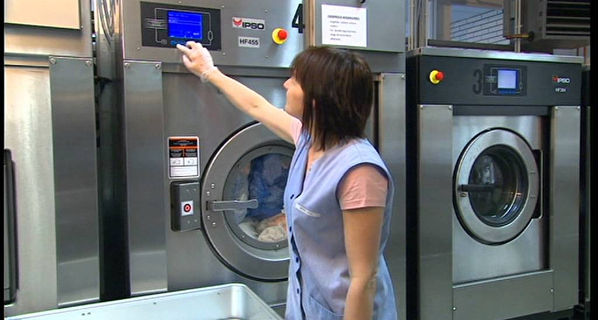 L'Impact de la Qualité de l'Équipement sur la Qualité du Service en Pressing